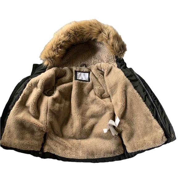 Like new! Zara hooded down puffer coat black, zipper and snaps, size 3-4 years - Picture 3 of 10